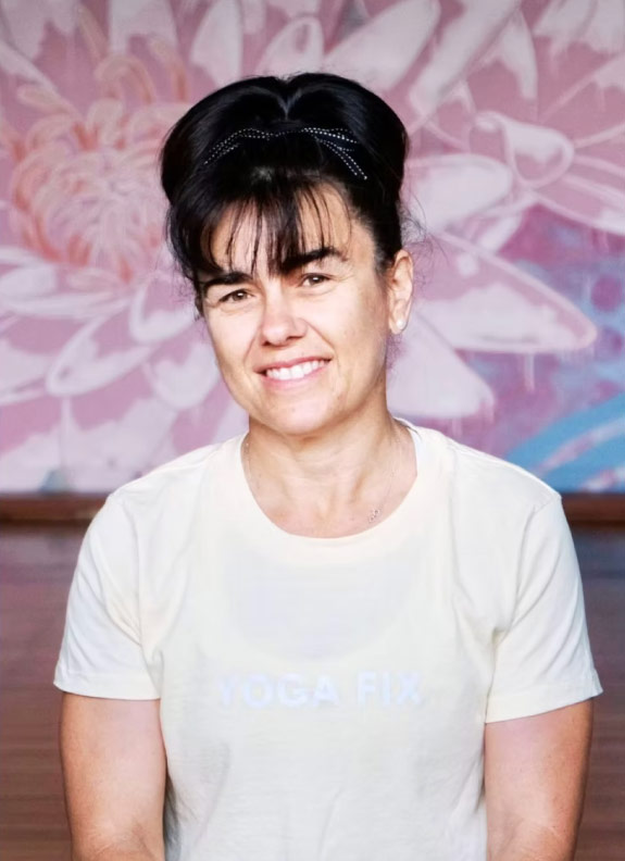 Yogafix_Yoga-pilates-Instructor-mackay-Annette