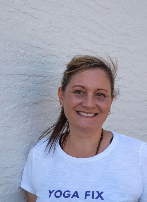 Yogafix_Yoga-pilates-Instructor-mackay-Lainey